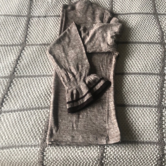 Long sleeves top - Picture 1 of 6